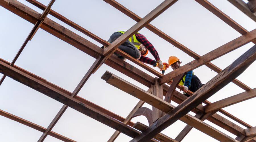 Professional gutter cleaning services in House Springs, MO